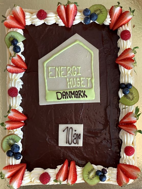 Energihuset Danmarks kage til 10 års fødselsdag